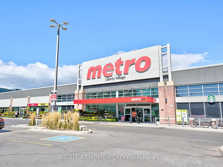 22 Western Battery Rd #109 — Photo 20