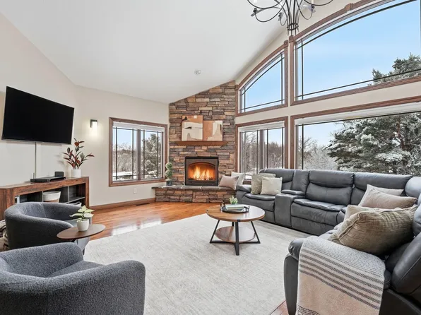 3191 Crestwood Dr NE, Alexandria, MN 56308