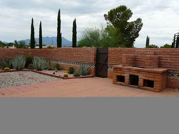 3rd image of 150 E Santa Chalice Dr