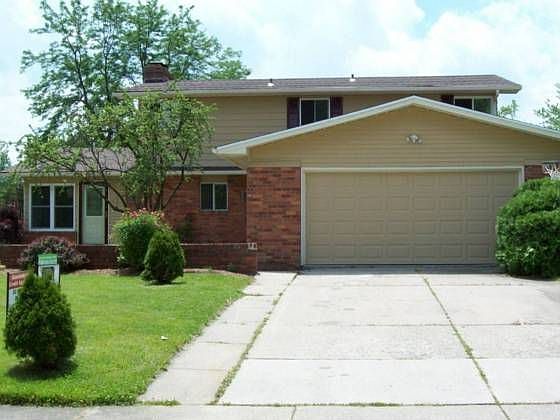 2nd image of 4914 Starwood Dr
