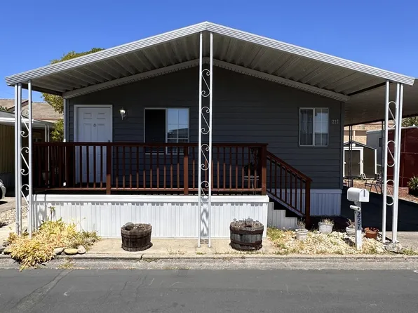 227 Ricardo Ave #227, Santa Rosa, CA 95407