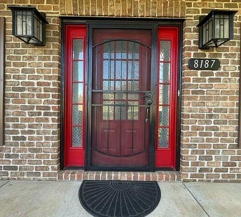 3rd image of 8187 Sanfords Creek Dr