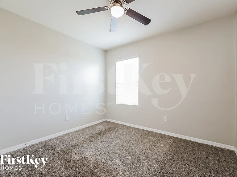 1406 NW 7th Ave — Photo 12