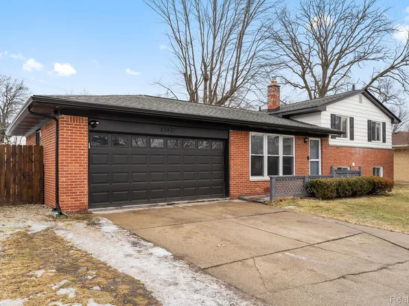 23431 Aviva St, Clinton Township, MI 48035