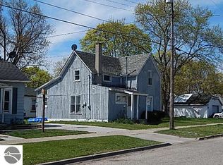109 6th St, Cadillac, MI