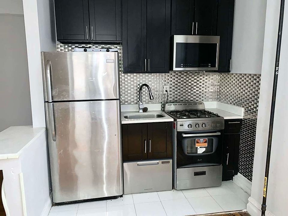 1st image of 210 W 107th St APT 2