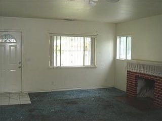 4th image of 4636 E Illinois Ave