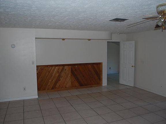 4th image of 8409 Land O Lakes Blvd