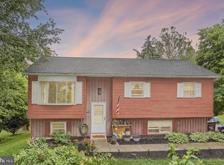 30 Highland Cir, Etters, PA 17319