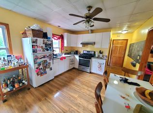 155 Cherry St #3, Cambridge, MA 02139
