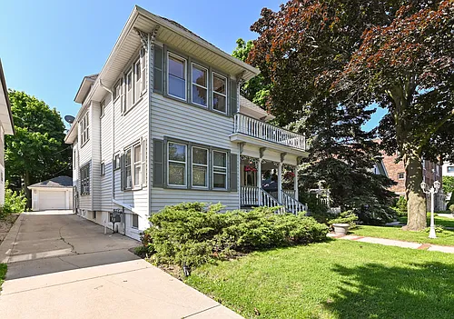 1823 E Olive St #1823 Photo 1