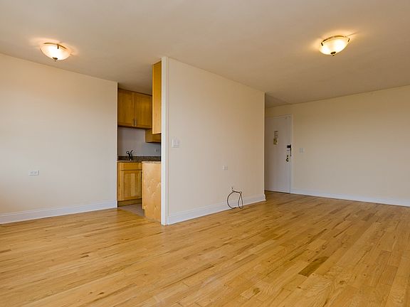 2nd image of 341 10th St #7EKF