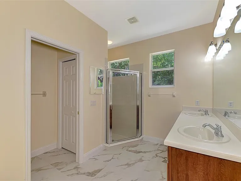 7803 33rd St E — Photo 34