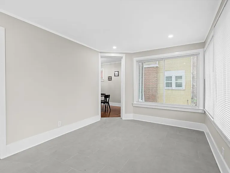 1174 Seward Ave — Photo 2