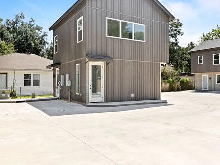 305 Ella St #3 — Photo 3