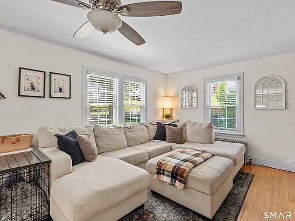 4th image of 13 Roberts Avenue