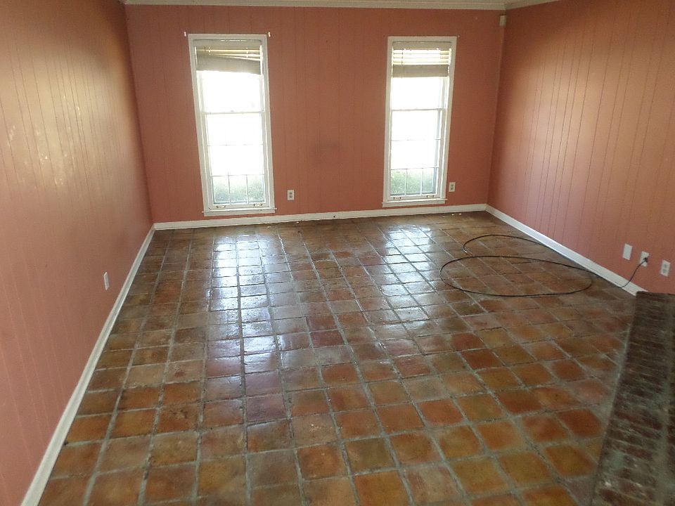 2nd image of 5685 Baird Dr