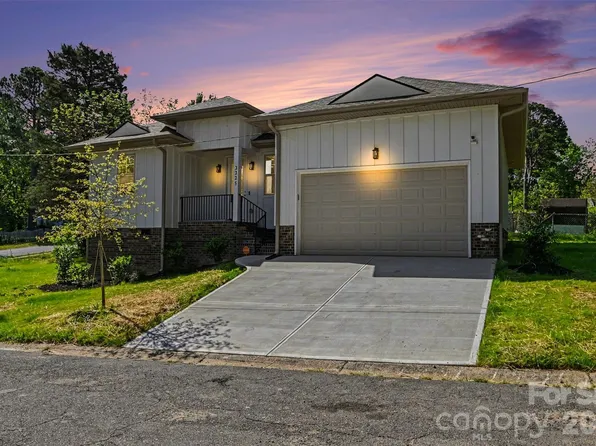 2225 Irma St, Charlotte, NC 28216