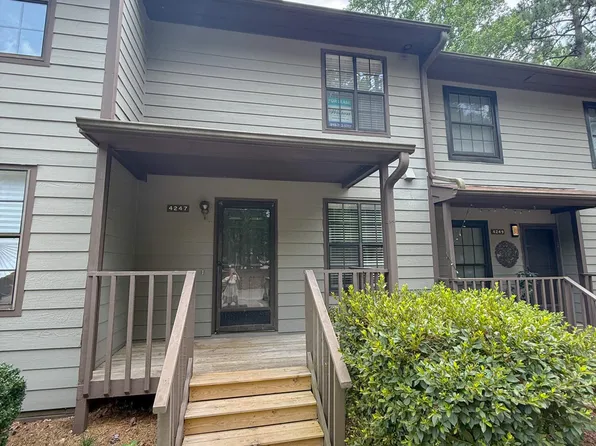 4247 The Oaks Dr, Raleigh, NC 27606