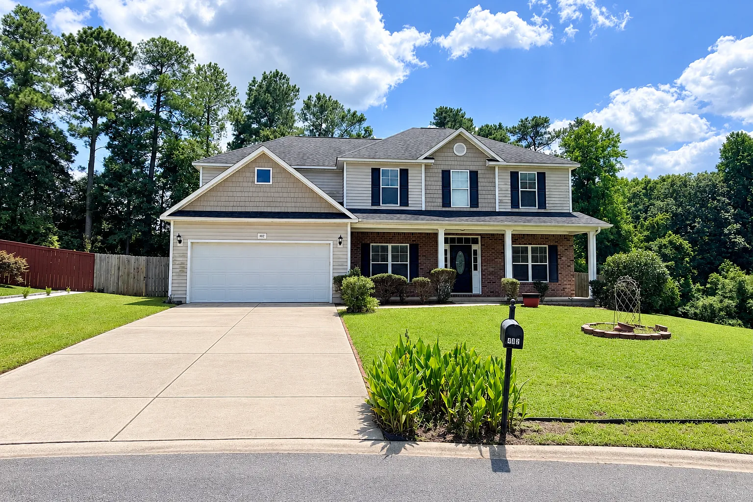 482 Brownstone Dr — Photo 1
