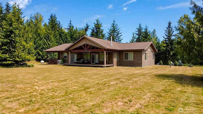 3rd image of 545 Headwaters Lane
