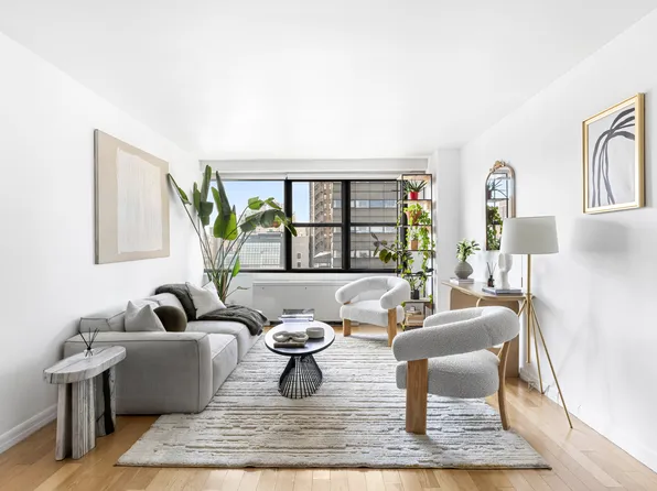 7 East 14th Street 17G image 1 of 7