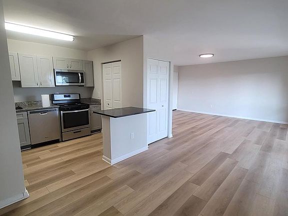 4th image of 3130 Brinkley Rd #9303