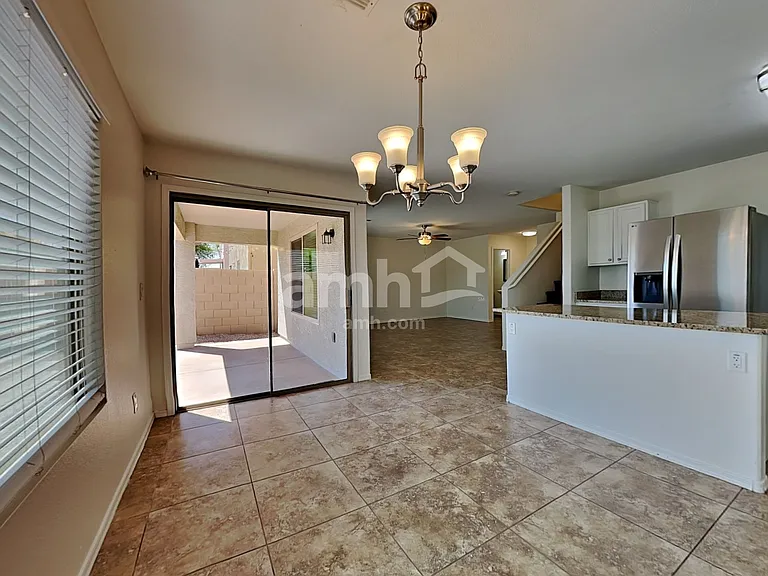 770 E Reflection Pl — Photo 5
