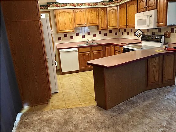 5th image of 7214 Belle Plain Dr