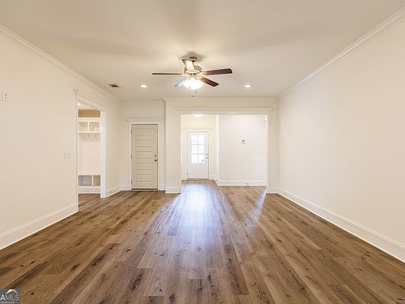 5th image of 3707 Deidra Miller Cir