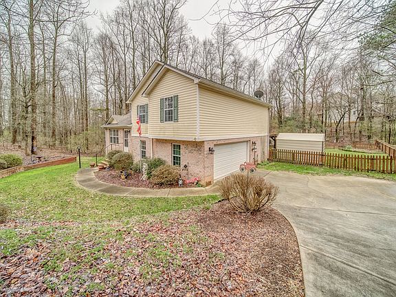 2nd image of 272 Keeble Creek Dr