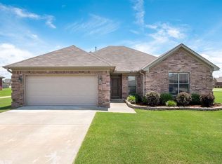 107 Vienne Pl, Maumelle, AR 72113