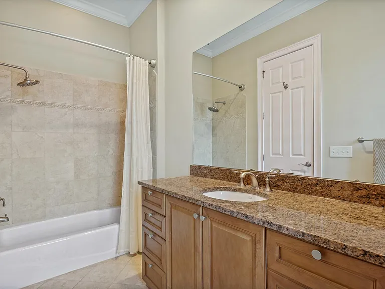 311 W Taylor St #A — Photo 16