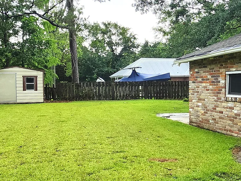 1917 Stuart Ave — Photo 17