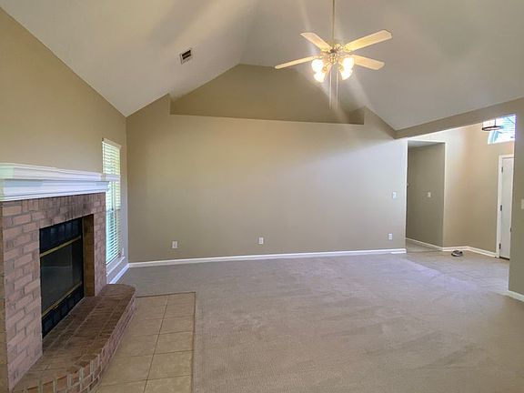5th image of 1112 Panola Cir