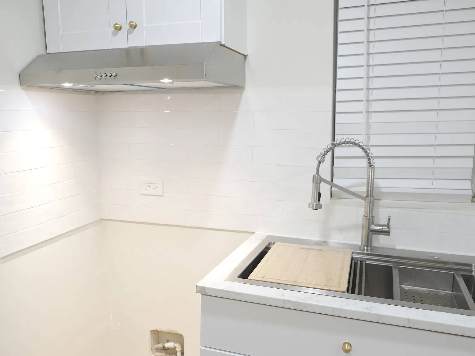 2 bed, $1,300 — Photo 3