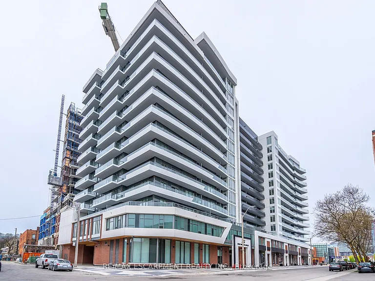 212 King William St #816 — Photo 1