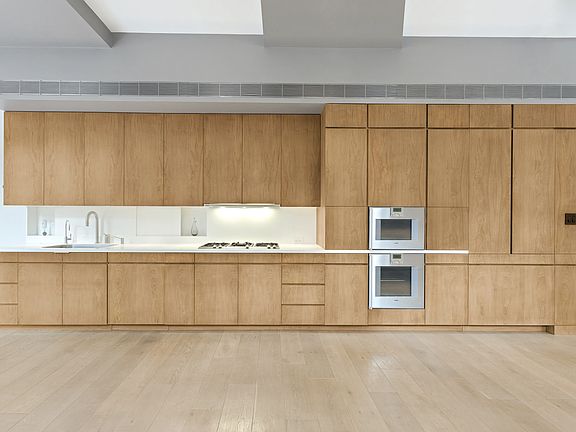 4th image of 345 Park Pl