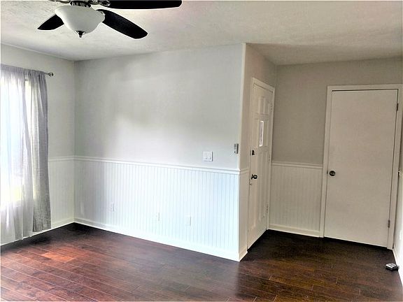 3rd image of 1806 Ashborough Cir SE APT A