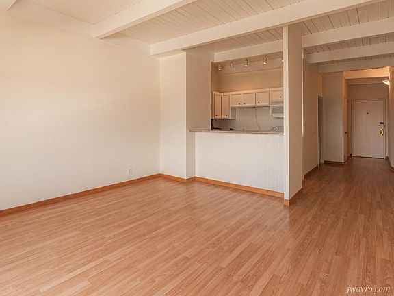 5th image of 2261 Sacramento St APT 306