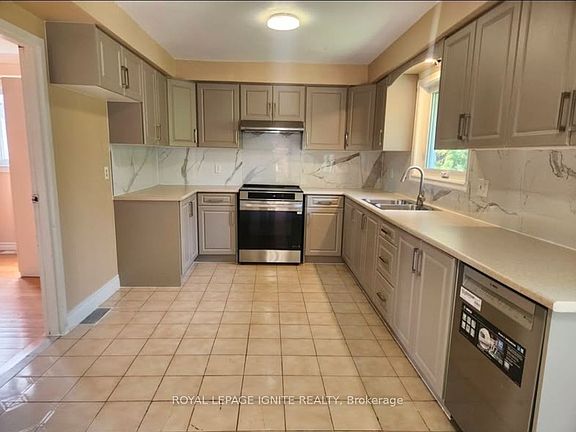 2nd image of 3430 Ellesmere Rd