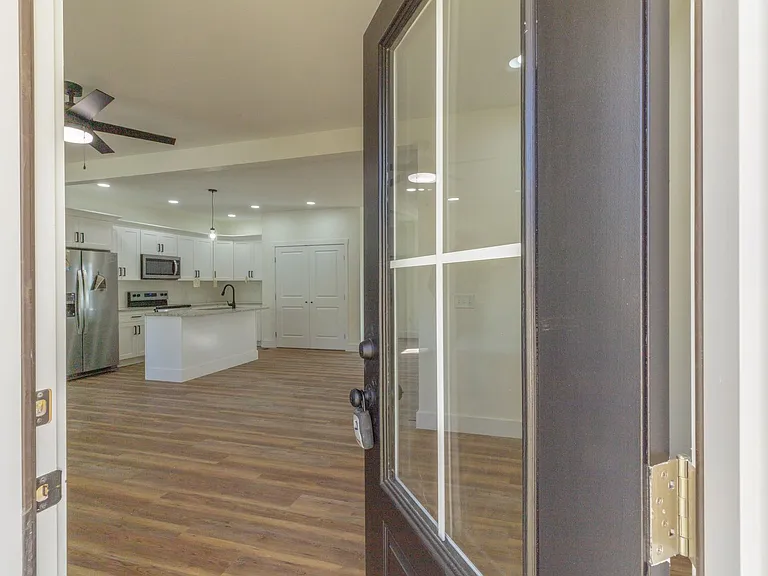 3624 Mountain View Dr — Photo 12
