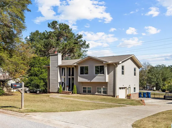 1508 King George Dr, Alabaster, AL 35007