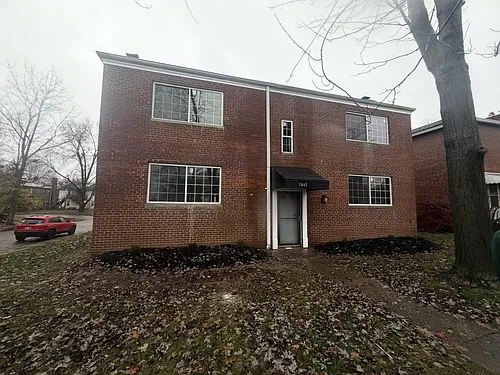 1465 W 7th Ave Photo 1