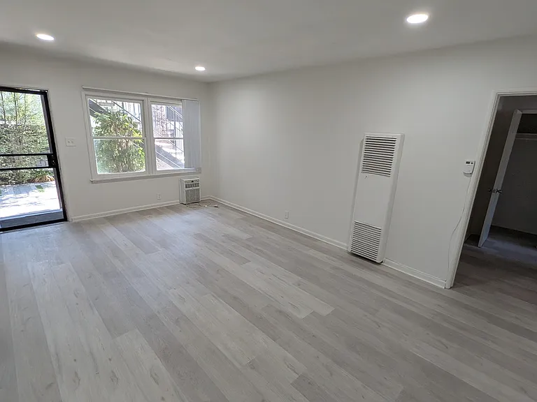 1377 S Sierra Bonita Ave #2 — Photo 9