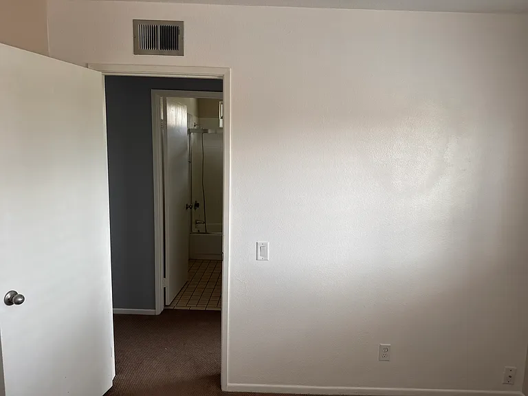 19 Via Lantana — Photo 13