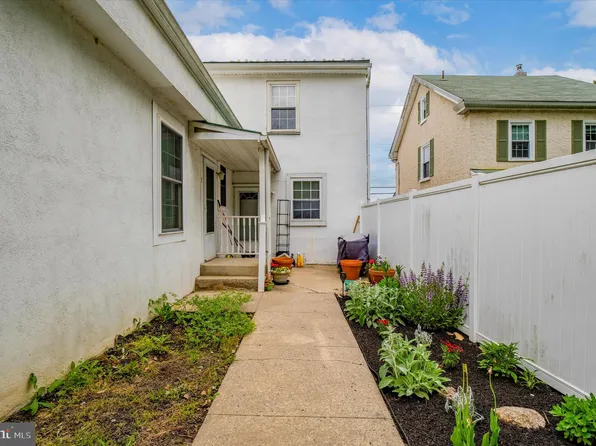 20 S Village Ave, Exton, PA