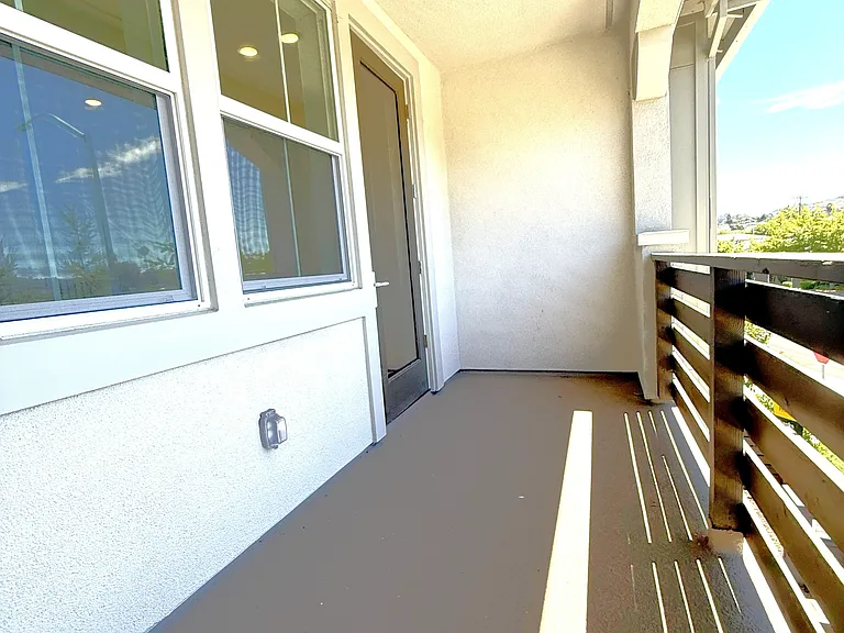 3810 Norbridge Ave — Photo 31