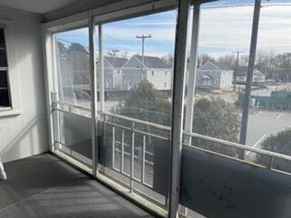 221 Upper County Rd #203, Dennis Port, MA 02639