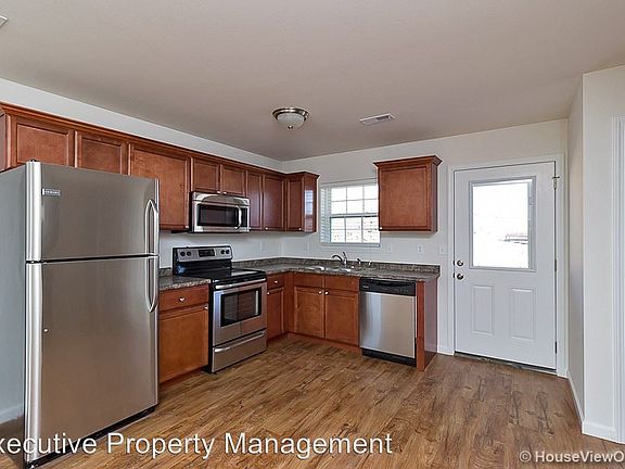 4th image of 192 Lotus Dr APT 3